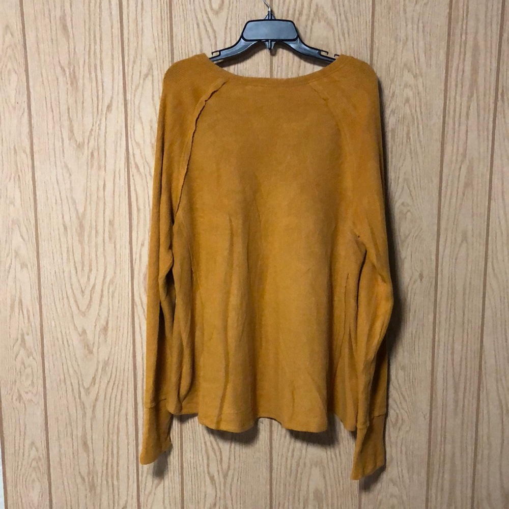 ☘️NWOT Caslon Long Sleeve Deep V Sweater - Picture 3 of 6